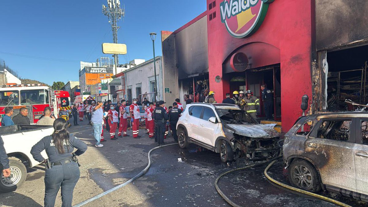Explosión en tienda Waldo’s de Hermosillo deja 22 muertos y varios heridos
